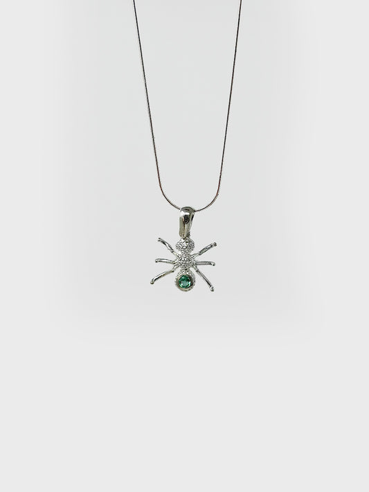 Collar dije las obreras con Esmeralda